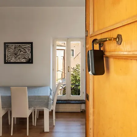 Via Del Pie Di Marmo Private Apartment Rome Exterior photo